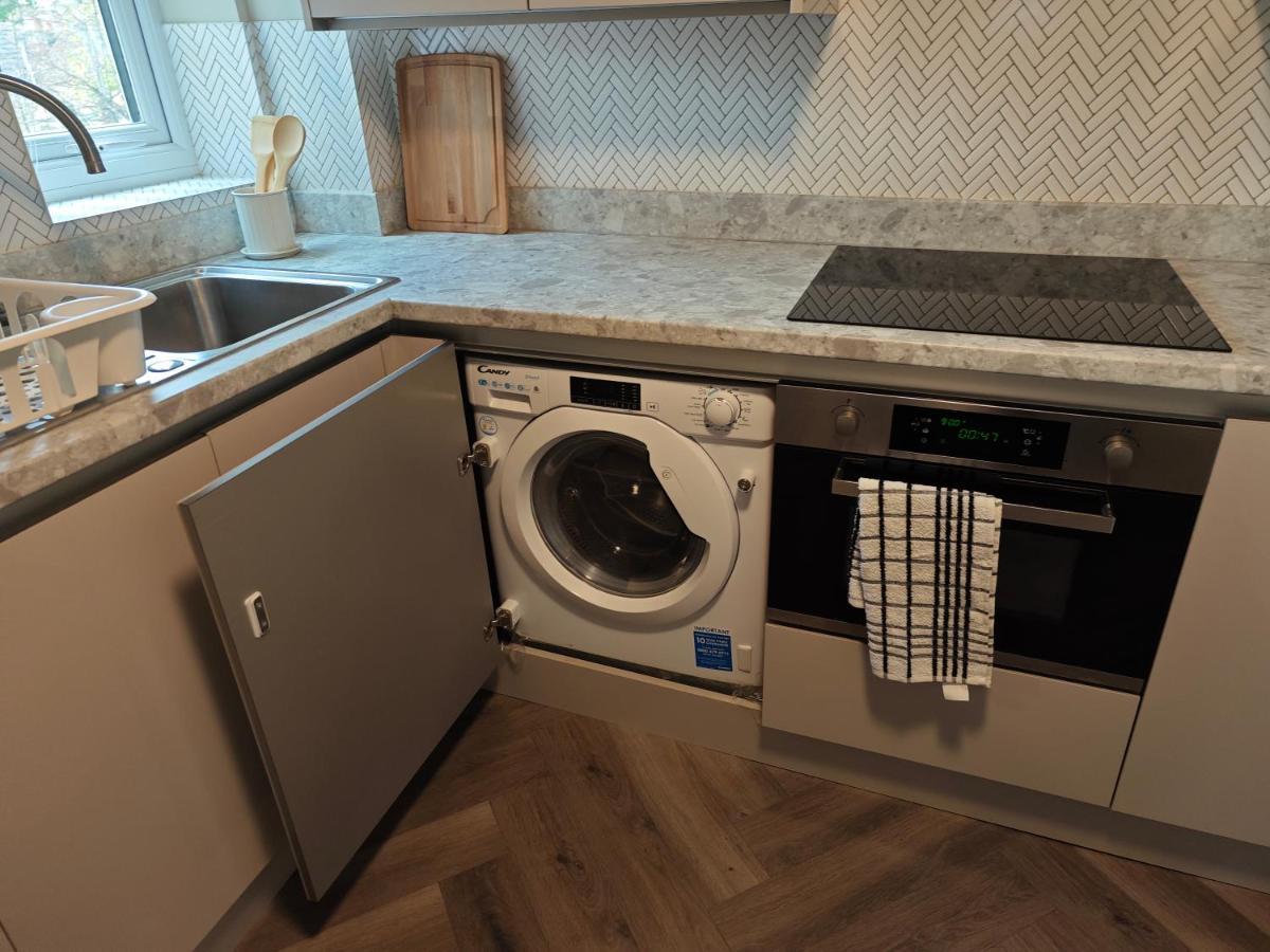 2 Bedroom Flat In Wood Green Piccadilly Line London Exterior photo