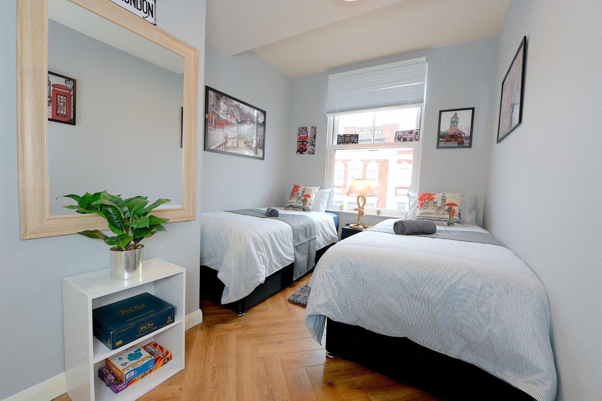 2 Bedroom Flat In Wood Green Piccadilly Line London Exterior photo
