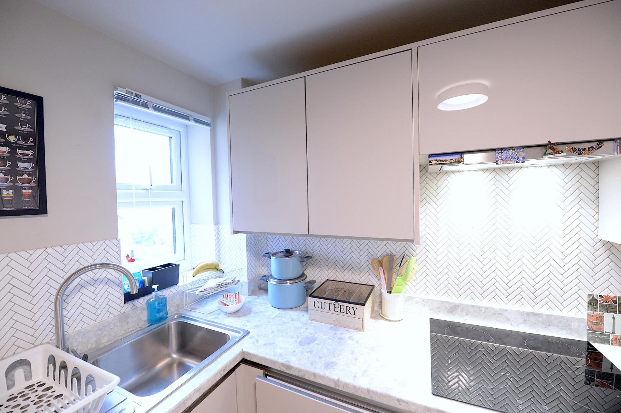 2 Bedroom Flat In Wood Green Piccadilly Line London Exterior photo